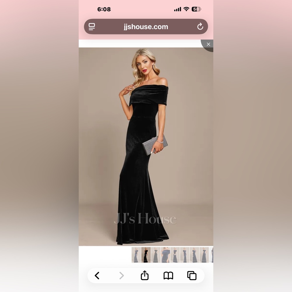 I am selling a size 8 beautiful long velvet dress.Bust 35.50” Waist 28.50 “